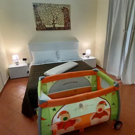 Home In Love: Vicoletto Dei Presepi Naples Exterior photo